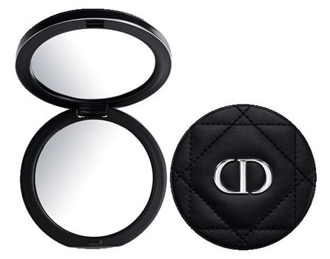 dior compact mirror screen.